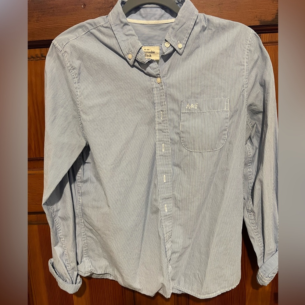 Size L blue and white pinstripe Abercrombie and Fitch button up